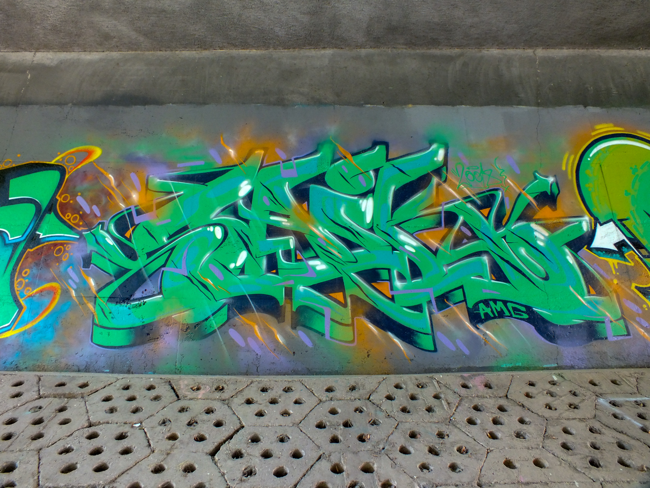 04Saik OQ Paint